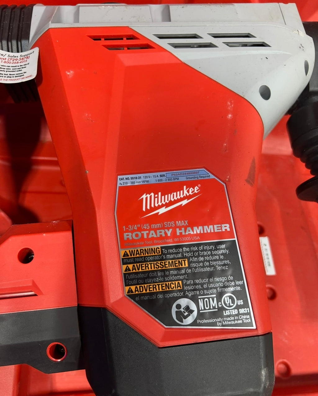 Milwaukee 1 3/4 SDS Max with bits