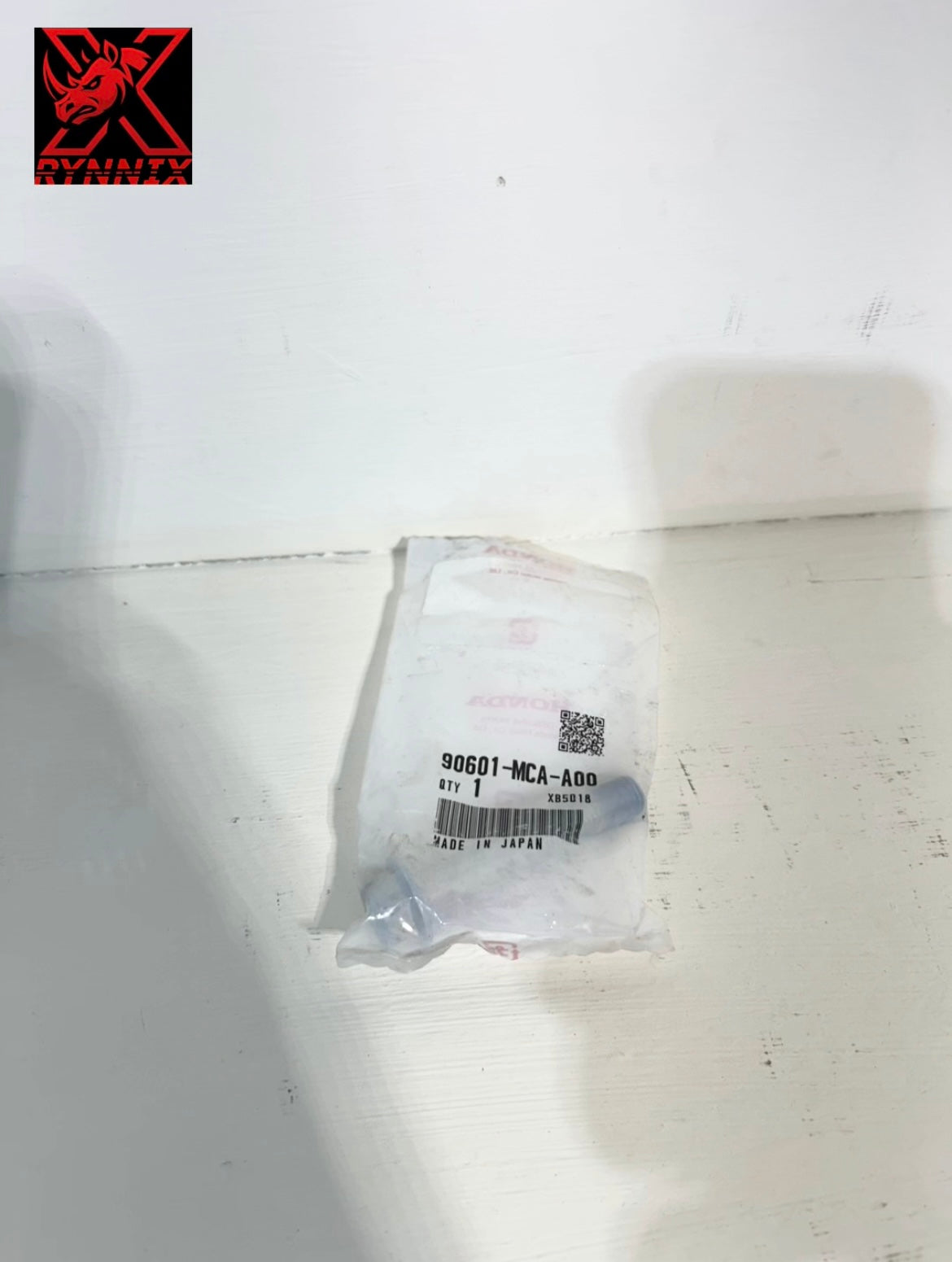 2003 2004 HONDA GL1800 Golf Wing OEM FLANGE BOLT | 90601-MCA-A00 (8- 002594 )